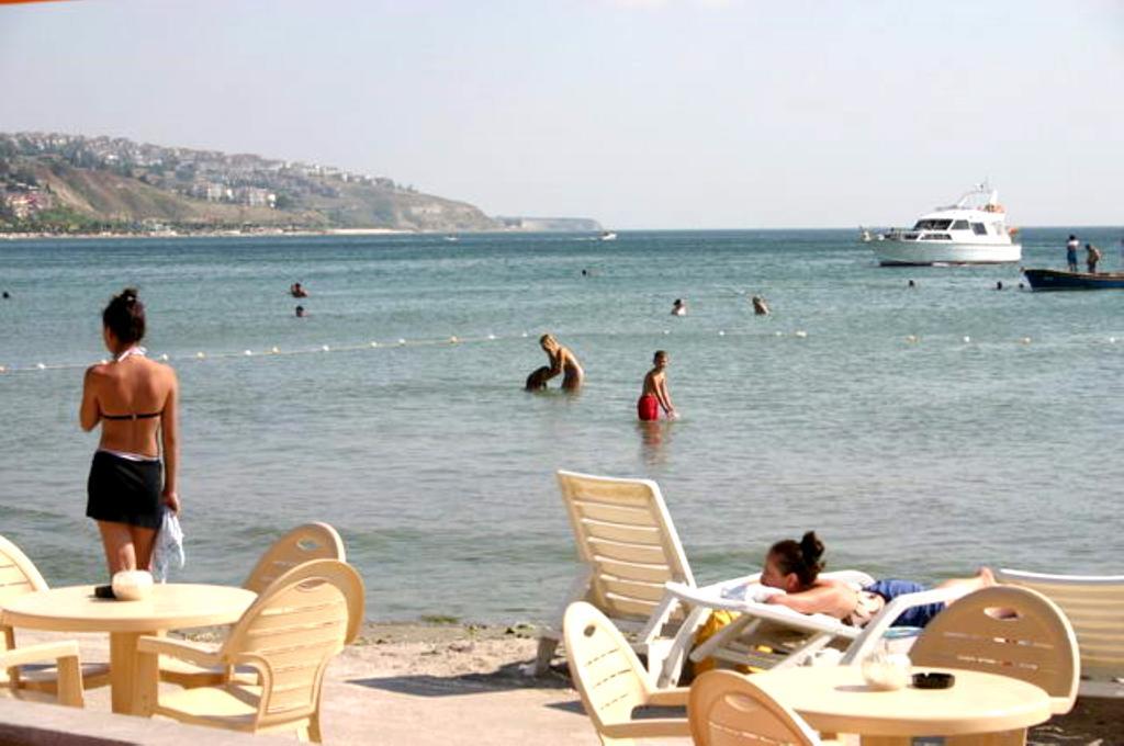 Aladeniz Hotel Buyukcekmece Exterior photo